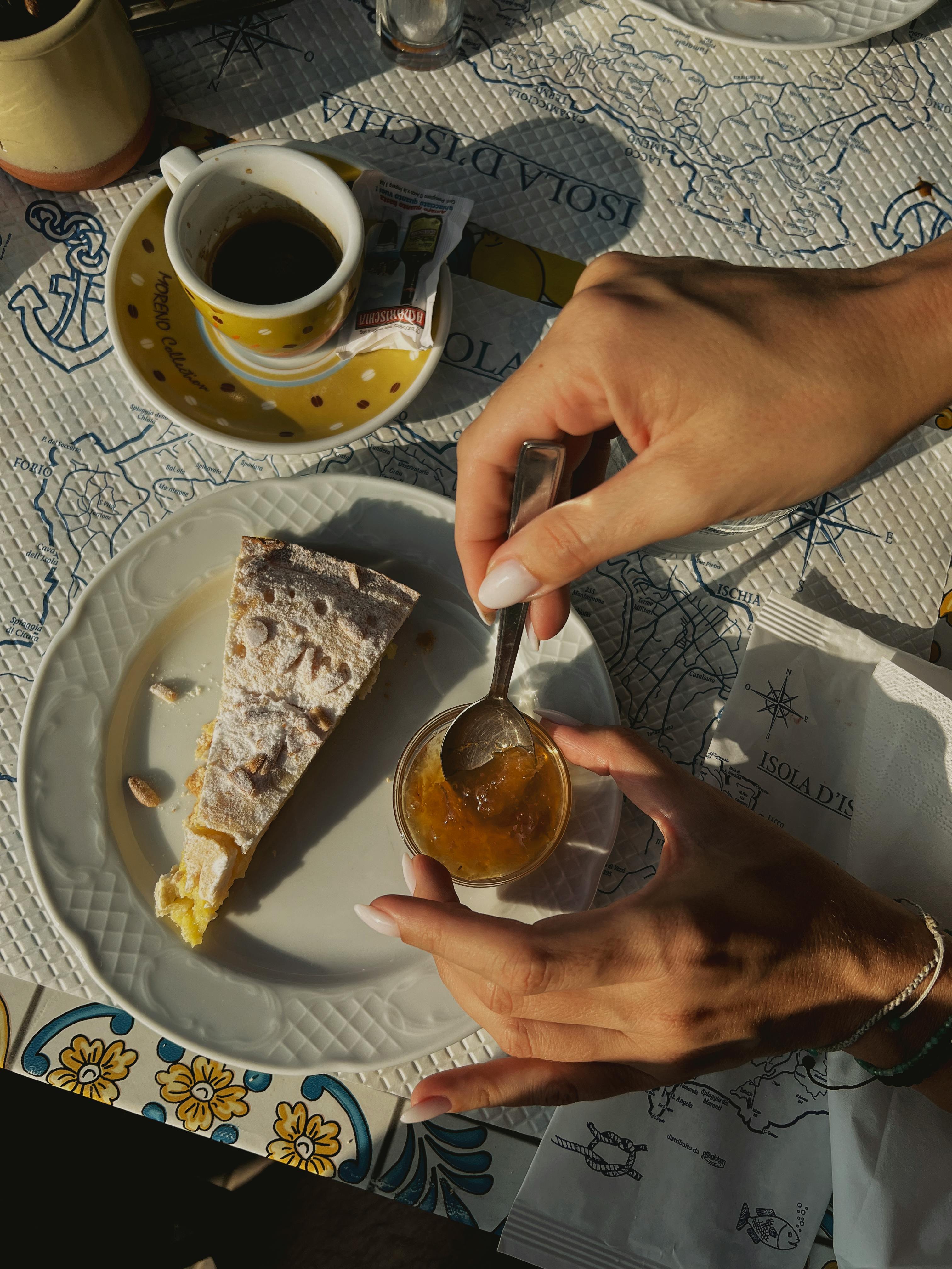 Café del mattino al sole